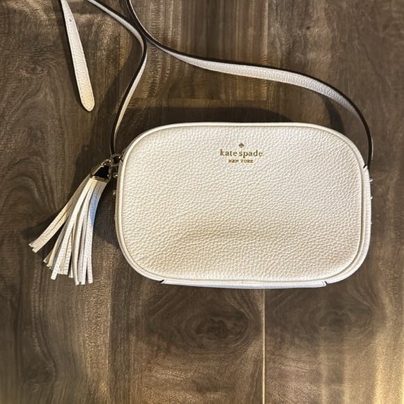 Kate Spade White Purse - Picture 2 of 12